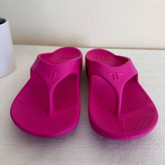 Telic Pink Flamingo Arch Support Pain Relief Energy Flip Flops Medium - Picture 4 of 11